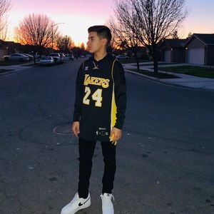 Meet your Posher, Edgar